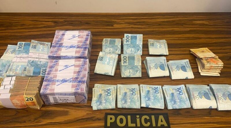 Polícia Federal investiga desvio de R$ 50 milhões da educação