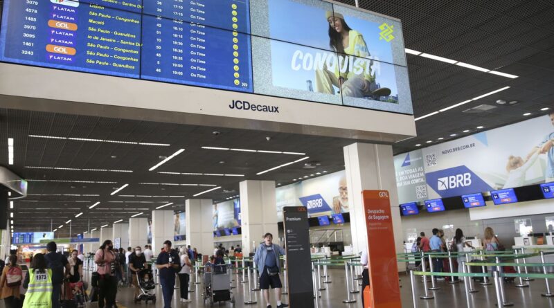 Portos e aeroportos terão de expor materiais informativos sobre mpox