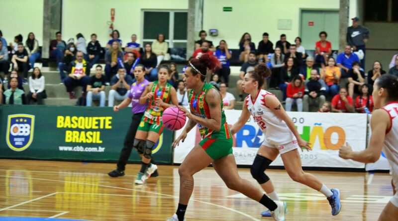 Sampaio Basquete e Sesi Araraquara disputam quarto jogo da final