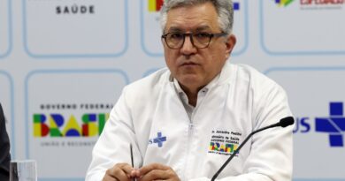 "Saúde e soberania não se negociam", diz Padilha após sanção dos EUA