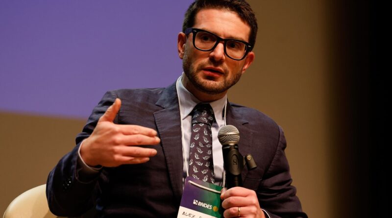 Tarifaço é ineficaz até para americanos, diz economista de Harvard