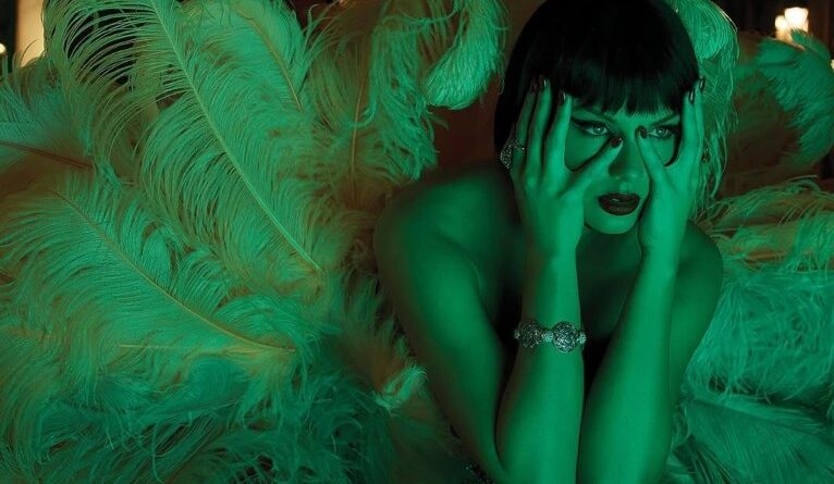 Taylor Swift revela capa, data e lista de músicas do álbum ‘The Life of a Showgirl’