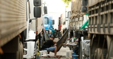 Unidades de saúde para caminhoneiros ficarão em postos nas rodovias
