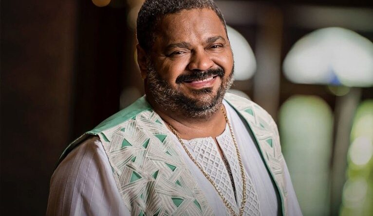 Velório de Arlindo Cruz será aberto ao público na quadra da Império Serrano