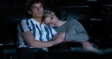 adaptação de Colleen Hoover ganha trailer com Allison Williams e McKenna Grace