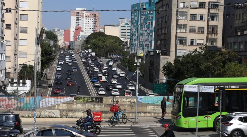 Acidentes de trânsito caem, mas reabilitação onera o SUS