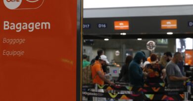 Aeroporto Santos Dumont fecha para limpeza da pista