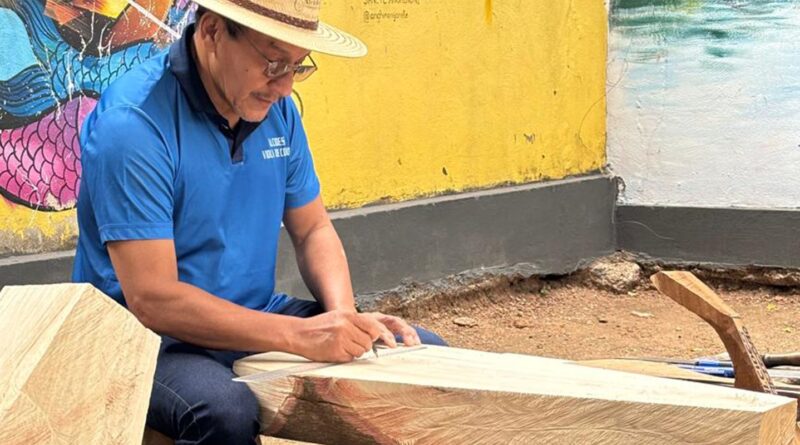 Artesão e violeiro mantêm viva tradição da viola de cocho no Pantanal