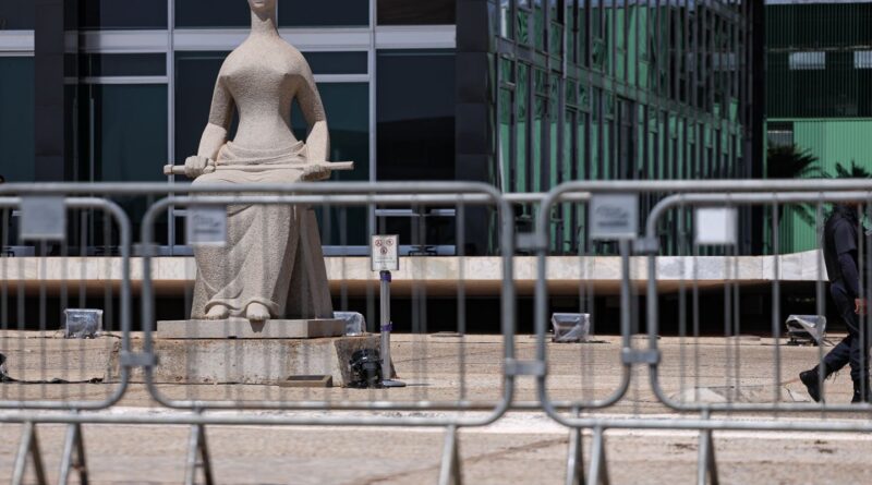 Barroso diz que julgamento envolve provas, e não disputa política