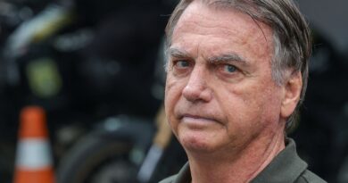 Bolsonaro passa mal e é levado para hospital em Brasília