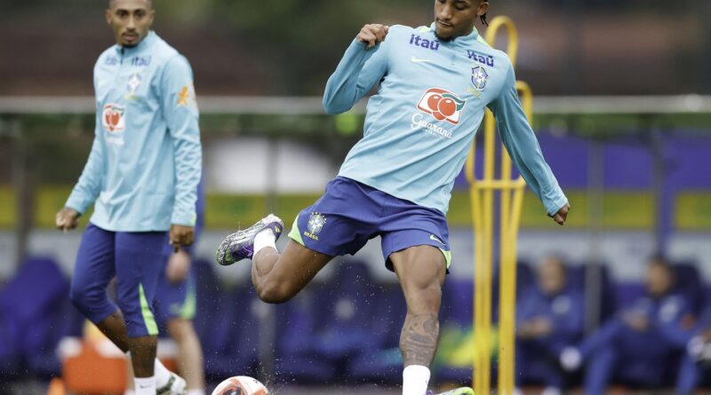 Brasil enfrenta Bolívia em seu último compromisso pelas Eliminatórias