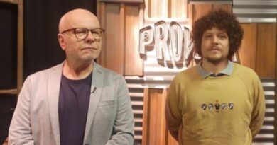 “Cantar, para mim, no palco é um reencontro com a minha mãe", diz Chico Chico sobre Cássia Eller