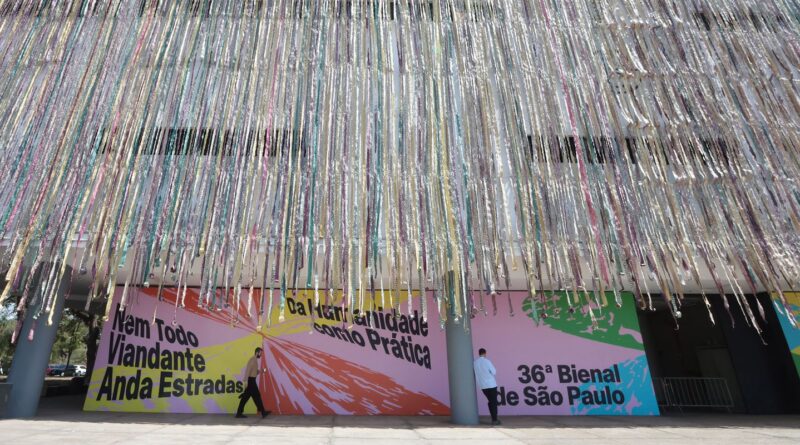Com reflexões sobre a humanidade, Bienal de São Paulo abre ao público