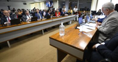 Comissão do Senado aprova isenção do IR para quem ganha até R$ 5 mil