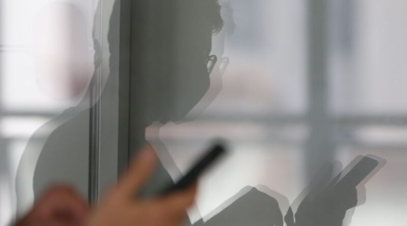 Compradores de celular com restrição criminal são notificados em SP