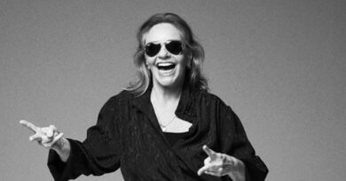 Corpo de Angela Ro Ro é velado nesta terça-feira (9) no Rio de Janeiro