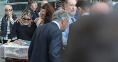 Corpo de ex-delegado-geral executado em Praia Grande é velado na Alesp