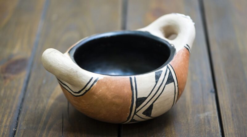 Crise climática ameaça tradição milenar da cerâmica Waurá