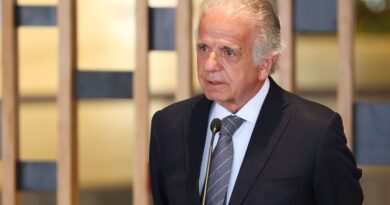 Crise entre Venezuela e EUA preocupa, diz ministro da Defesa do Brasil