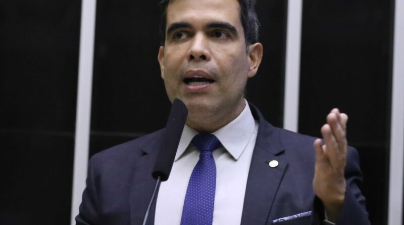 Deputado alvo da PF diz que destinou recursos para cesta básica 