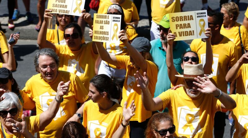 Estudo com dados de 101 países aponta danos do álcool à saúde mental