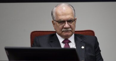 Fachin toma posse na presidência do STF nesta segunda-feira
