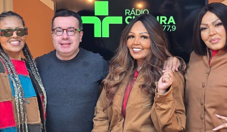 Fat Family visita Rádio Cultura Brasil para gravação do ‘Estúdio 77’, com Alexandre Ingrevallo