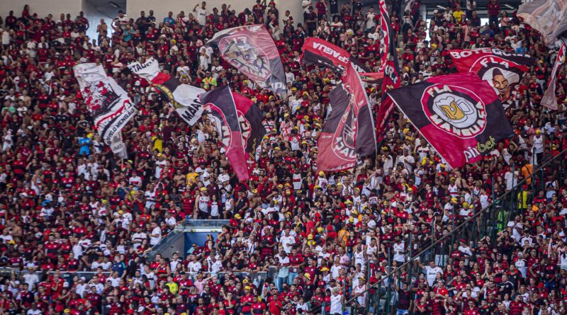 Flamengo reúne organizadas para debater violência contra as mulheres