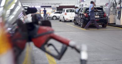 Força-tarefa garante abastecimento de combustível no Rio de Janeiro