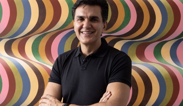 Gabriel Chalita entrevista a cantora e compositora Lexa no Arena dos Saberes desta quinta-feira (18)