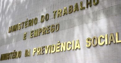 Governo notifica patrões sobre atraso do FGTS de empregadas domésticas