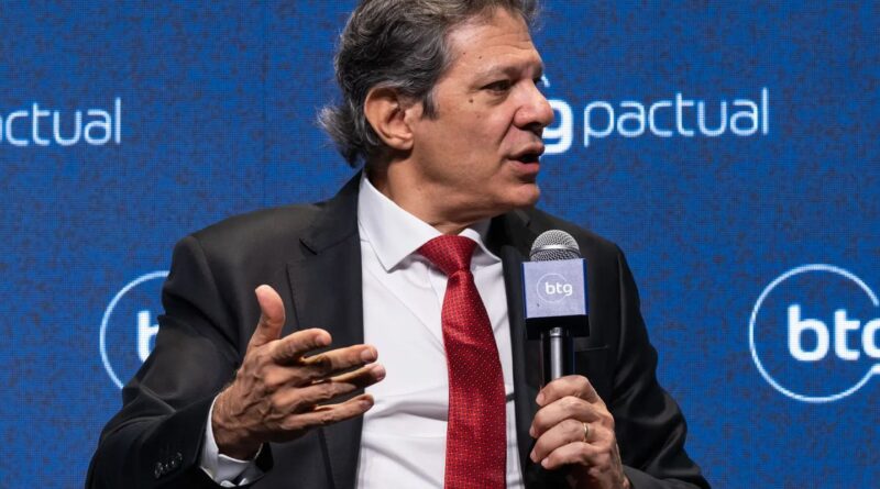 Haddad diz que política fiscal não depende apenas do governo federal