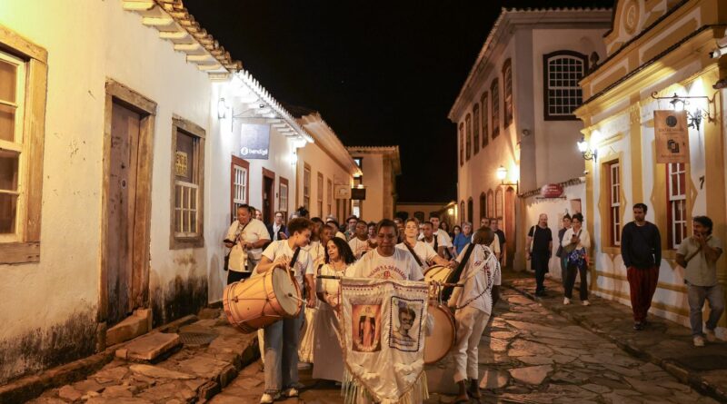 História afro nas escolas ajuda a reduzir preconceitos, dizem mestres