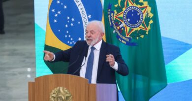 Lula critica projeto que dificulta ação judicial contra parlamentares