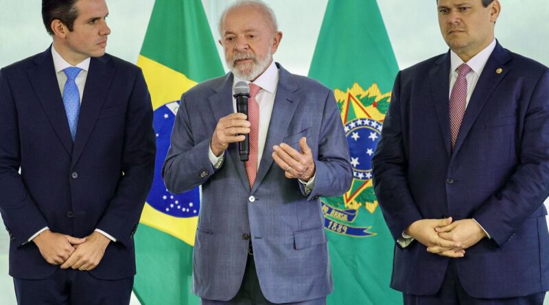 Lula discute pautas do governo em encontro com Motta e Alcolumbre