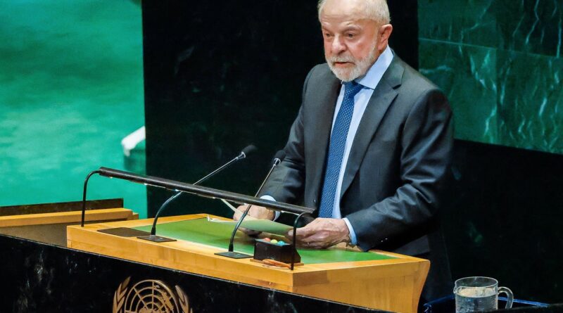 Lula diz que manifestações são “espetáculo da democracia” 