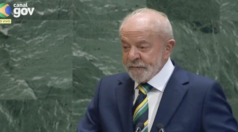 Lula diz que soberania é inegociável e repudia falsos patriotas