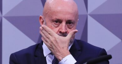 Mendonça vota para manter prisão de suspeitos por fraude no INSS