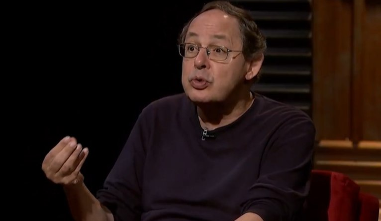 "Minha única experiência com LSD foi um desastre absoluto", revela Eduardo Giannetti