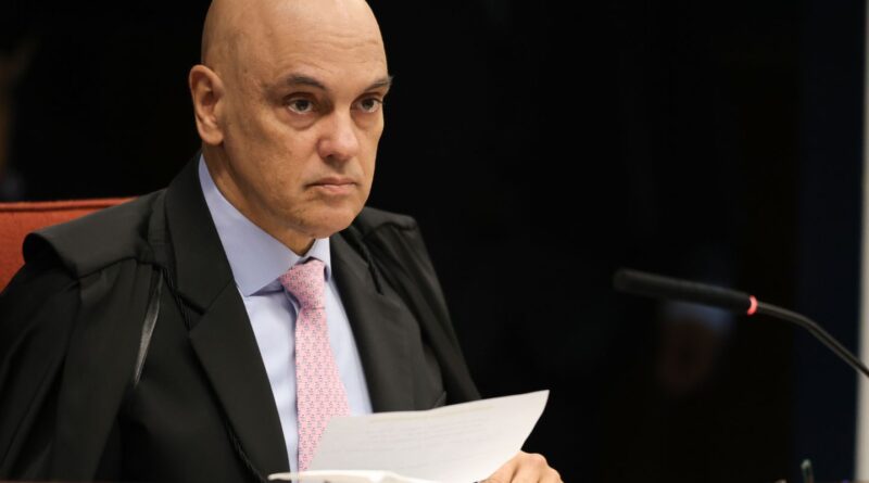 Moraes: não há dúvida sobre tentativa de golpe; Bolsonaro era líder