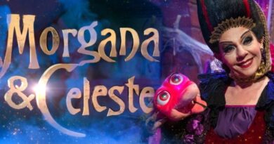 Morgana e Celeste conversam sobre a história do primeiro o homem a pisar na Lua