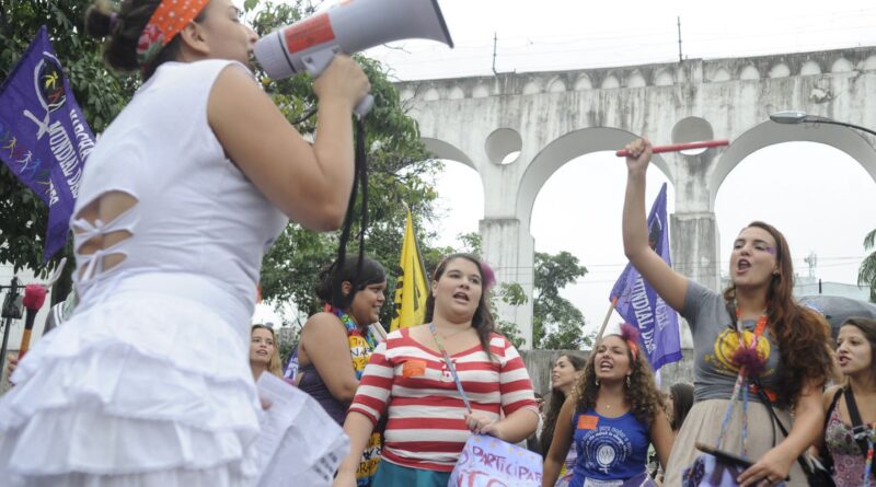 Mulheres discutem em Brasília igualdade de gênero e democracia