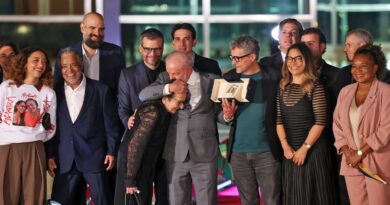 "O Agente Secreto vai representar o nosso cinema com louvor", diz Lula