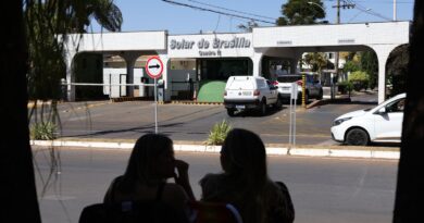 Polícia reconhece falhas em relatório de vistoria na casa de Bolsonaro