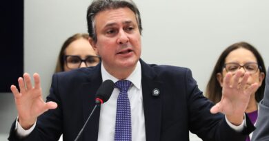 População deve cobrar Câmara sobre PEC da Blindagem, diz ministro