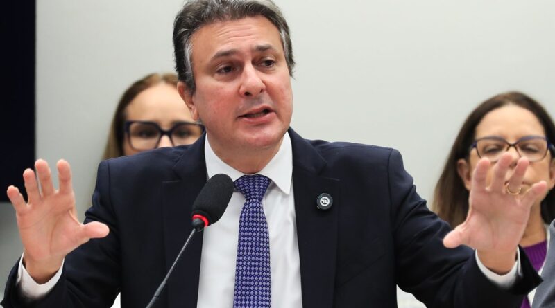 População deve cobrar Câmara sobre PEC da Blindagem, diz ministro