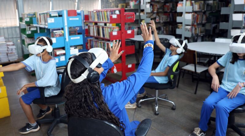 Rádio Nacional da Amazônia celebra dia do bioma em escola do DF