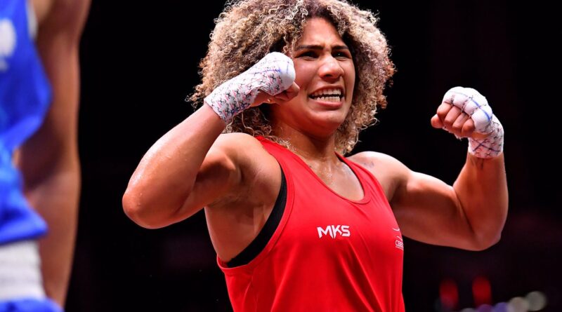 Rebeca Lima é campeã mundial de boxe em Liverpool