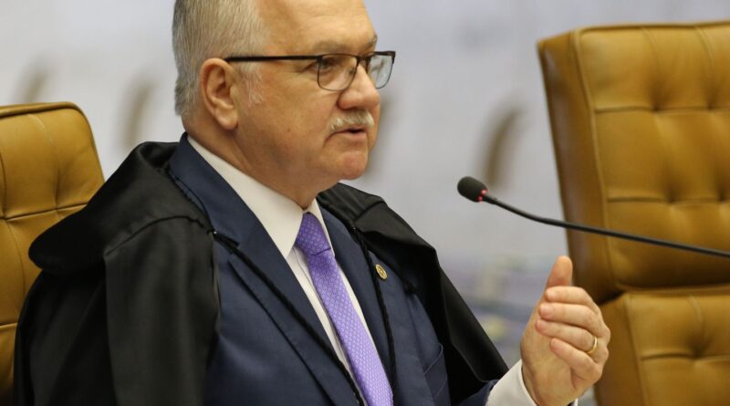 STF inicia cerimônia de posse de Fachin na presidência da Corte