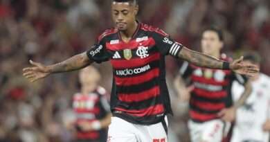 STJD pune Bruno Henrique por participação em esquema de manipulação